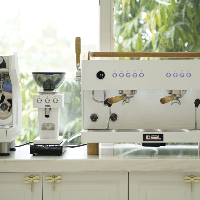 Home vs Commercial Coffee Machines: What’s the Difference?